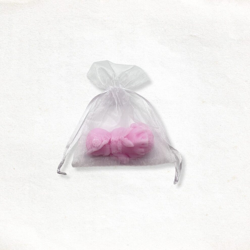 Baby meisje zeepje in organza zakje