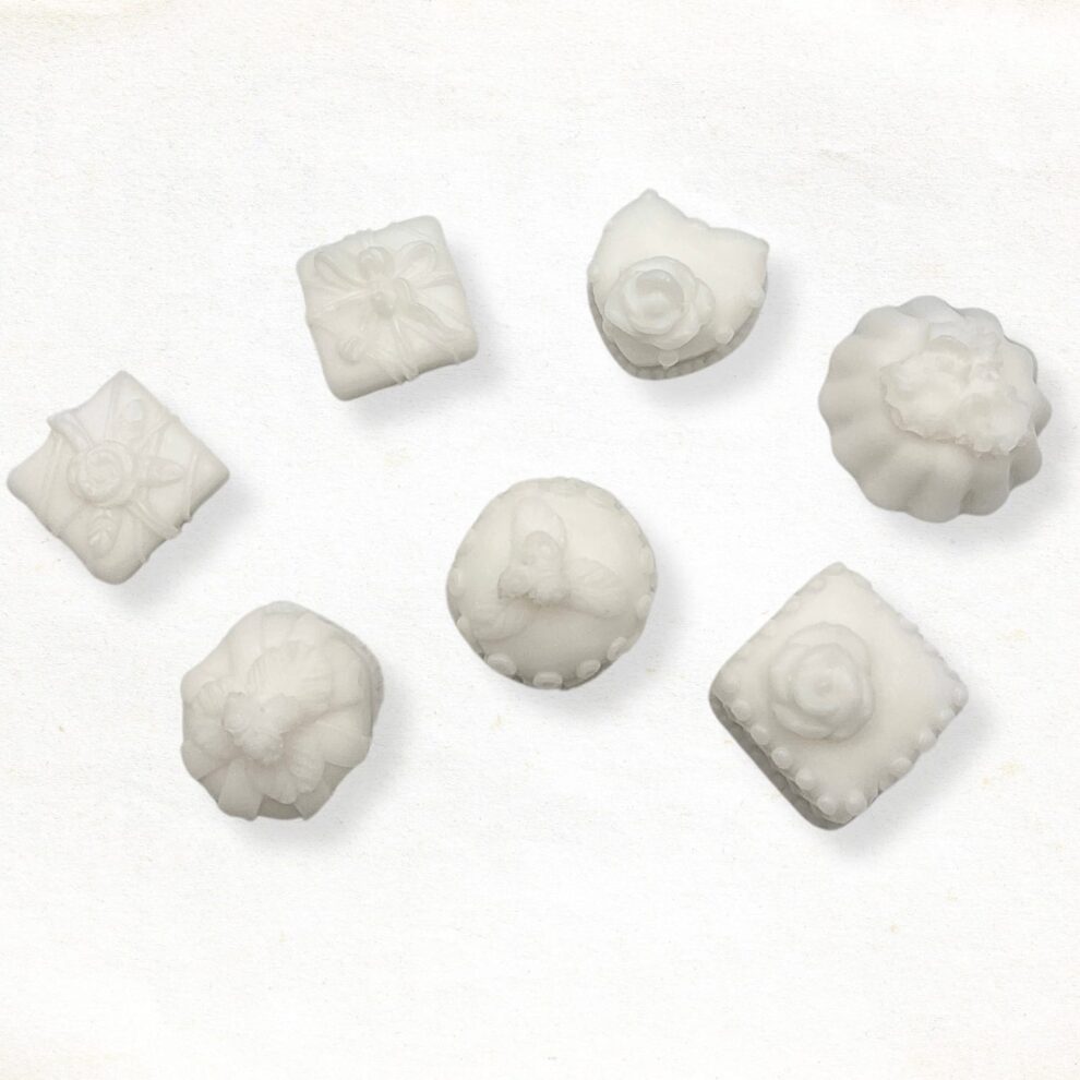 Chocolade bonbon zeepje in wit