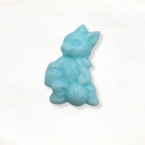 Haas jongetje zeepje in blauw