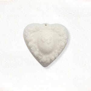 Hart met rozen en brocante dame zeepje in wit