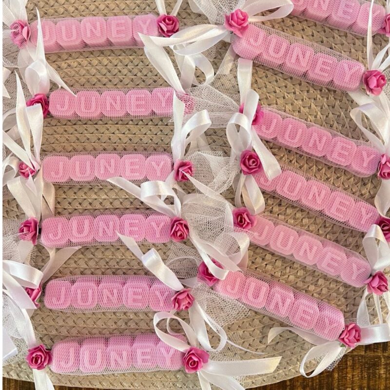 Naam zeepje Juney in het roze