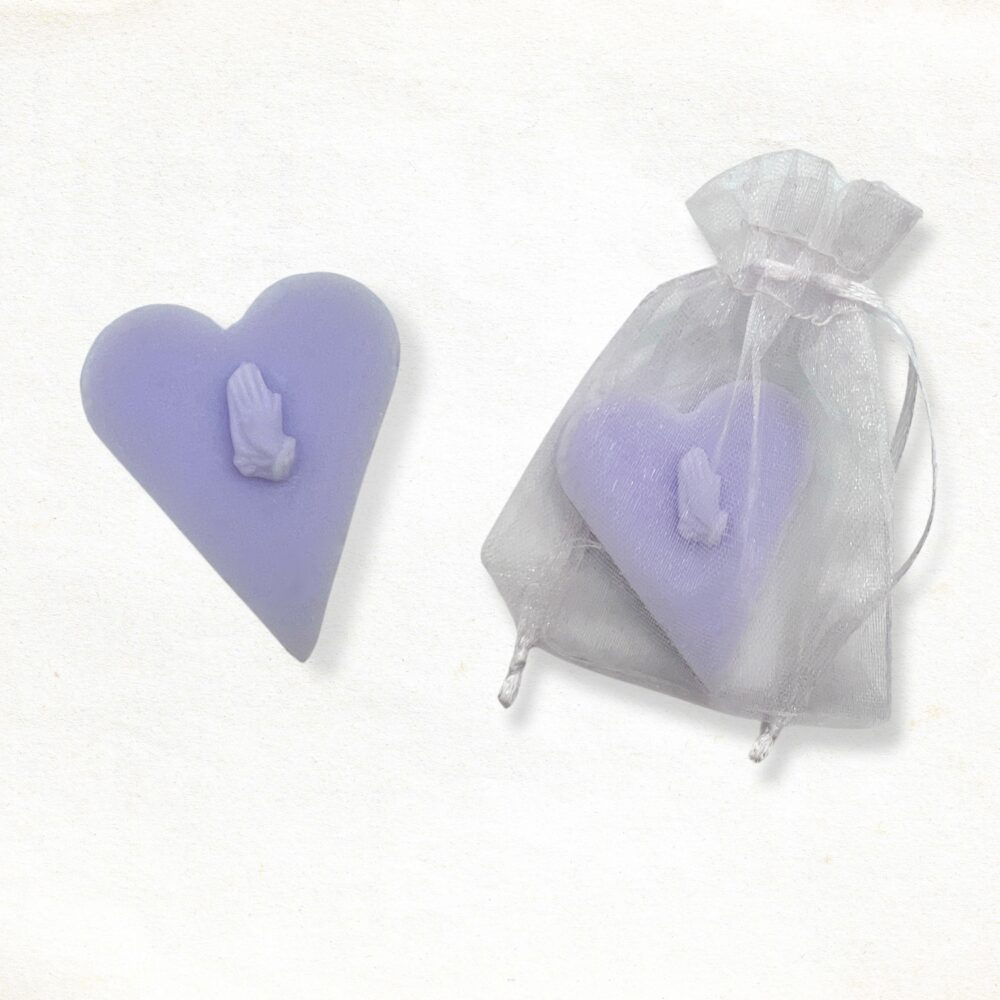 Heart with praying hands soap in lilla