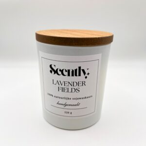Lavender fields candle in white