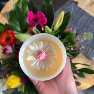 Floral dream candle