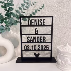 Gepersonaliseerd 3D trouw naambordje