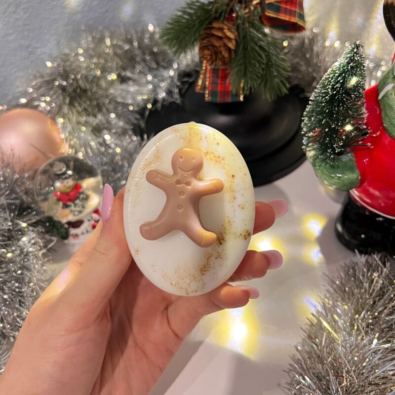 Chocolate gingerbread soap