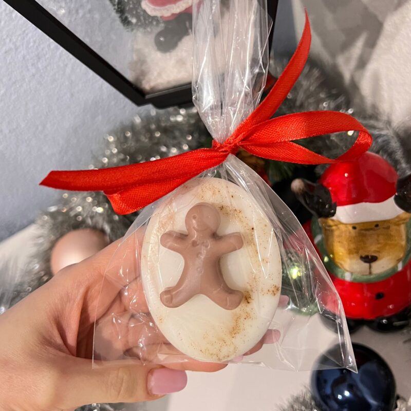 Chocolate gingerbread soap