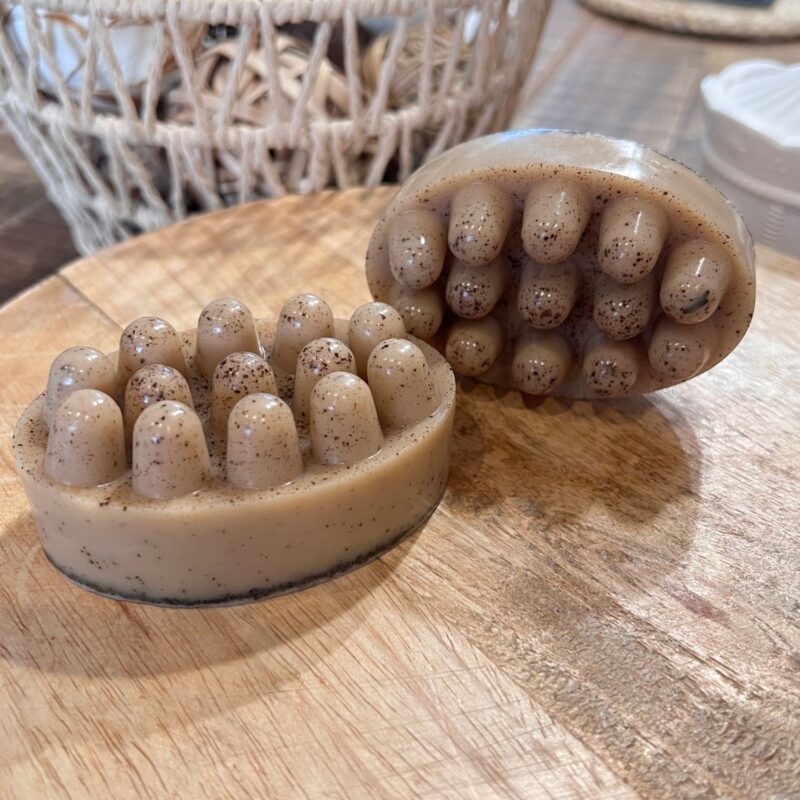 Koffie scrub massage zeep in het bruin